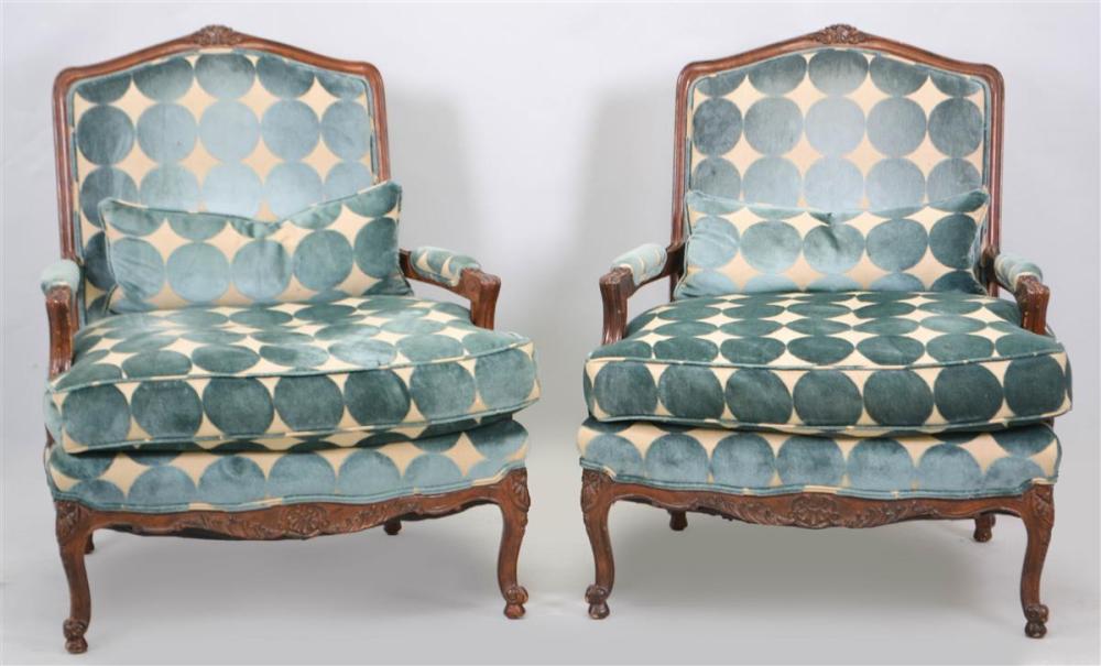 PAIR OF LOUIS XV STYLE WALNUT STAINED
