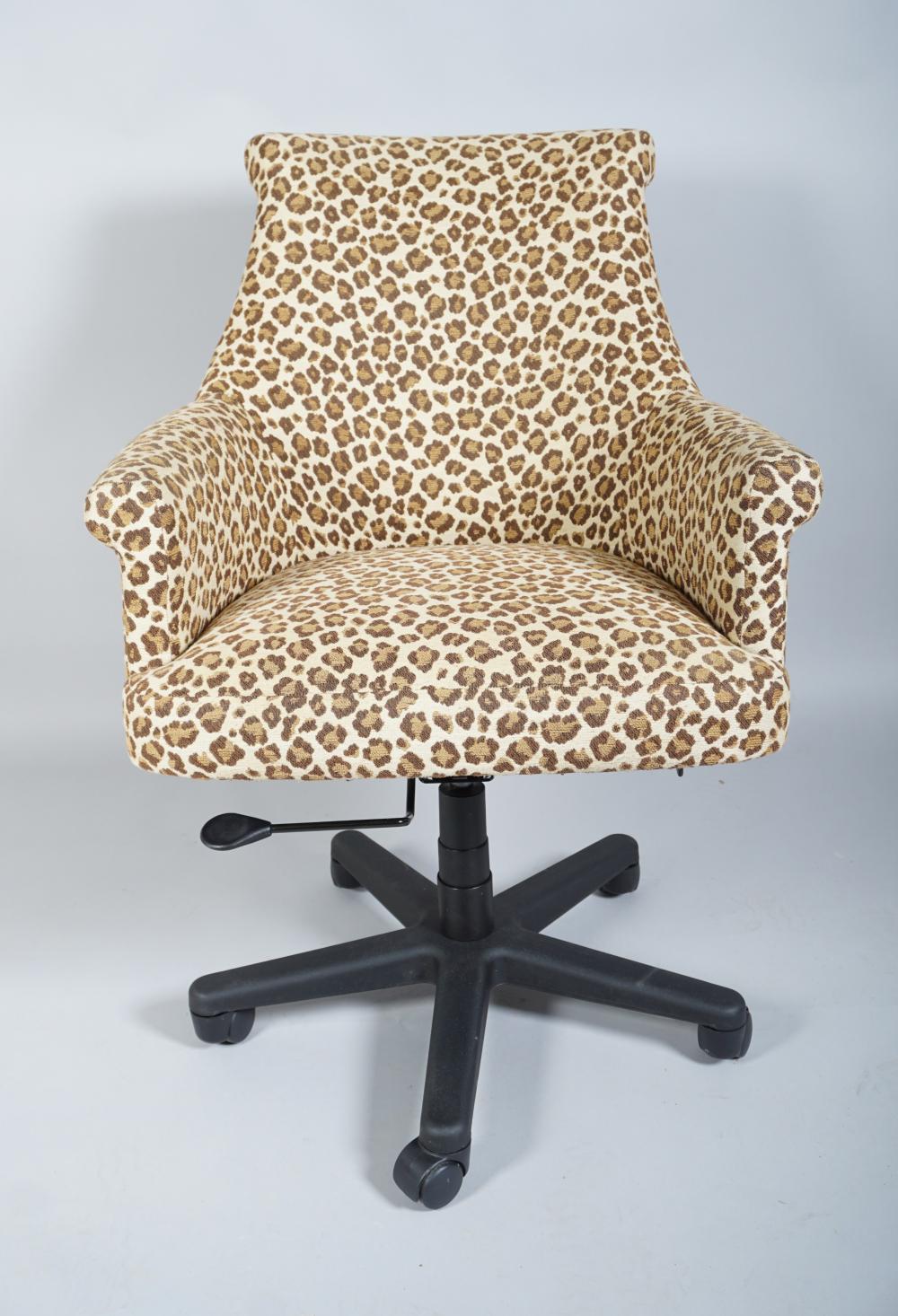 STEM LEOPARD PRINT EXECUTIVE CHAIR