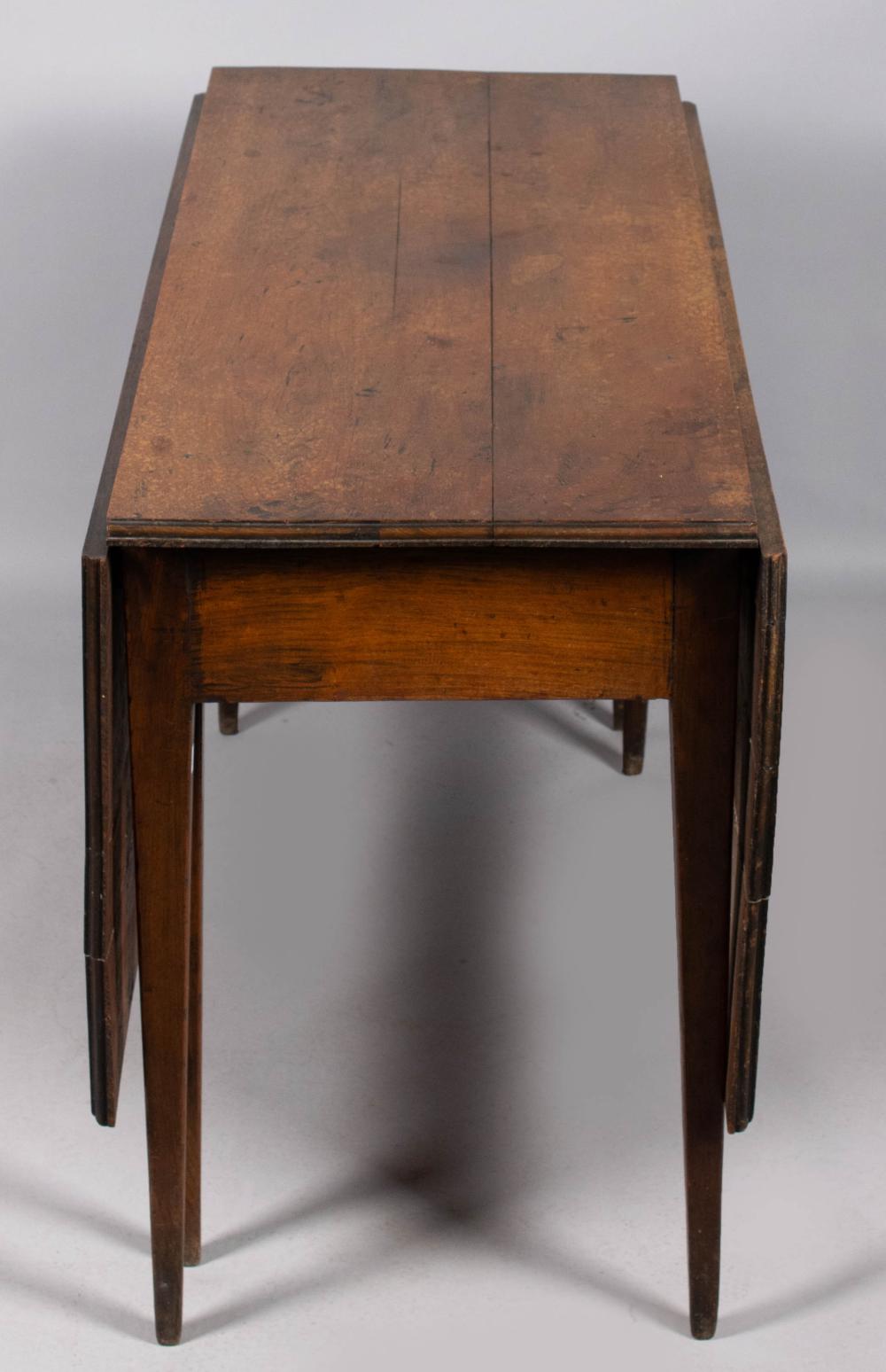 HEPPLEWHITE WALNUT DROP-LEAF DINING