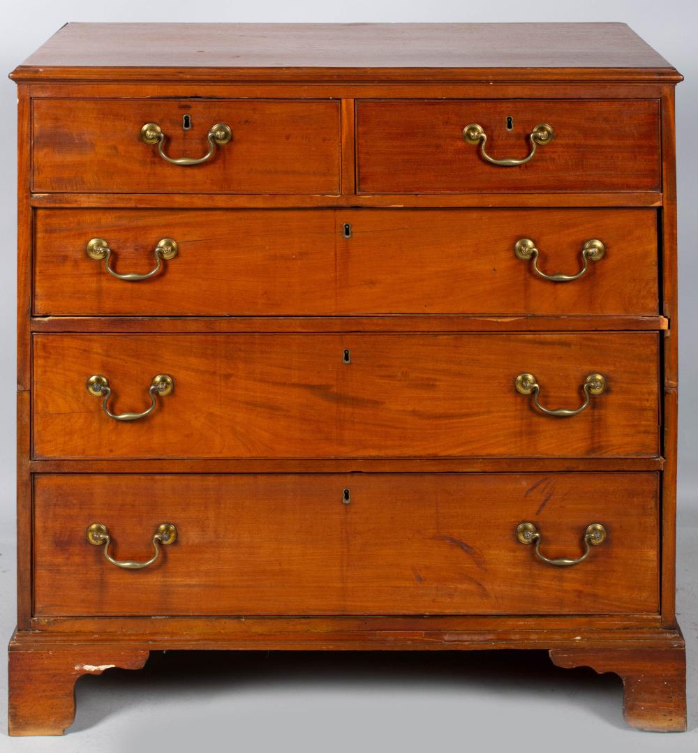 GEORGE III MAHOGANY CHEST OF DRAWERS,