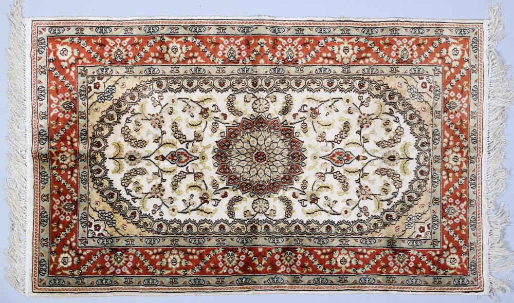 SILK CHINESE RUG OF TURKISH DESIGN 33c8aa