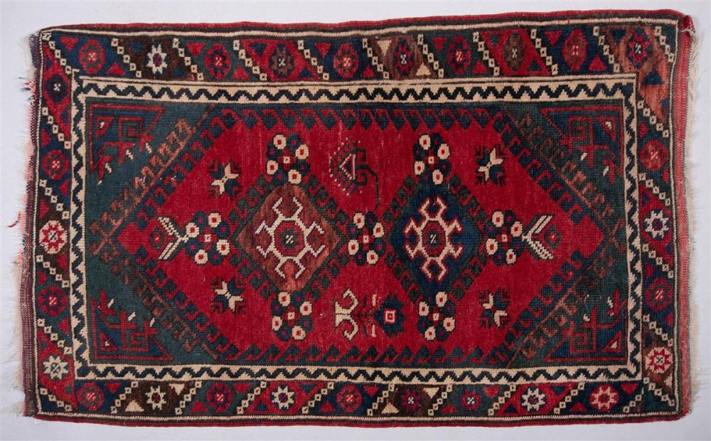 TRIBAL DOUBLE MEDALLION WOOL RUG 33c8ab