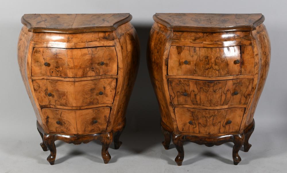 PAIR OF ITALIAN ROCOCO WALNUT SMALL 33c925