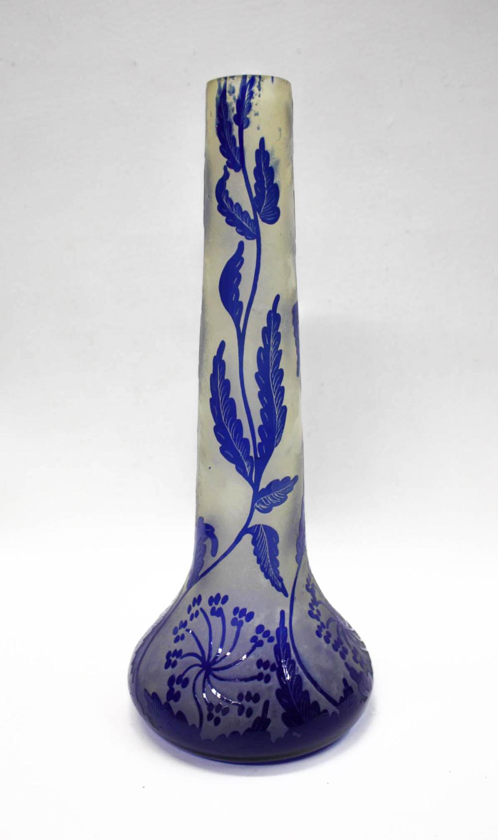 CAMEO GLASS VASE, OF BULBOUS FORM