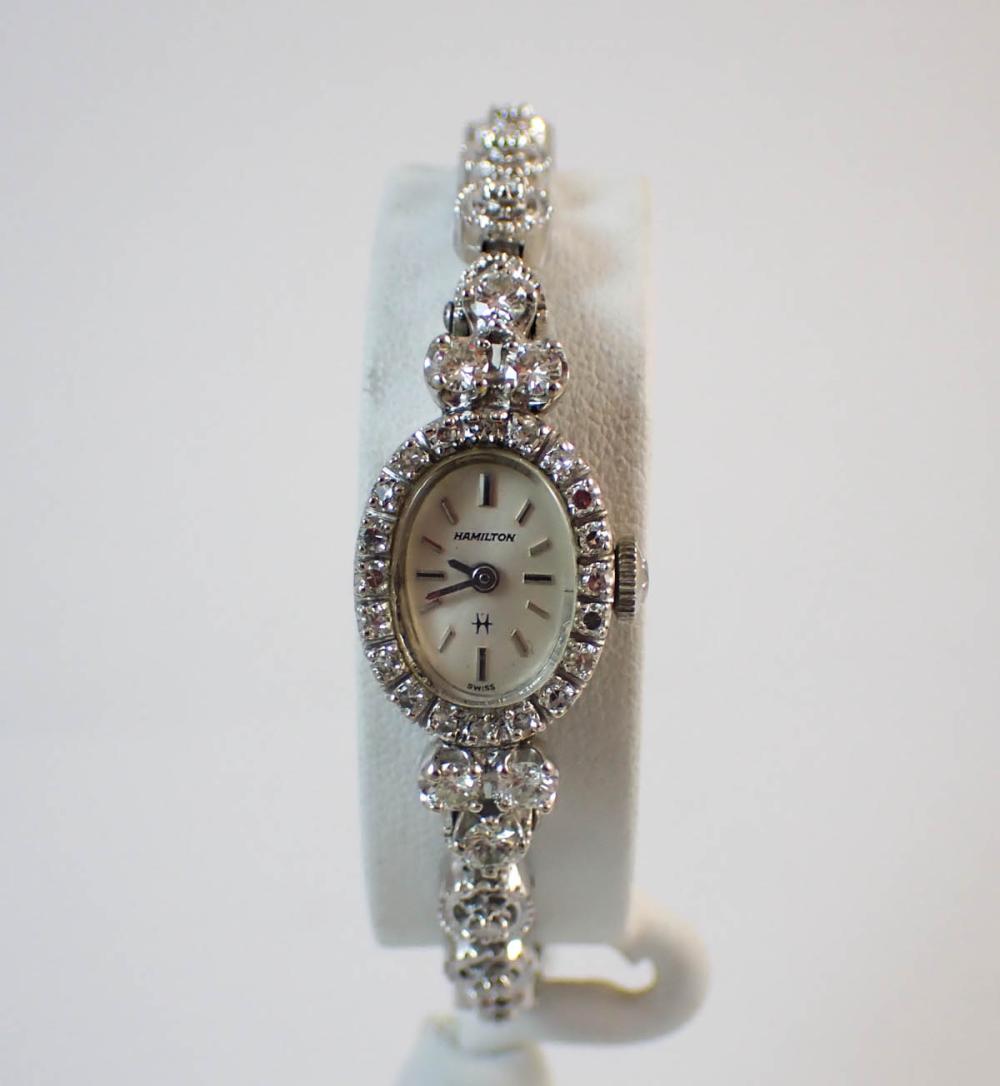 LADY S VINTAGE DIAMOND AND FOURTEEN 33f24b