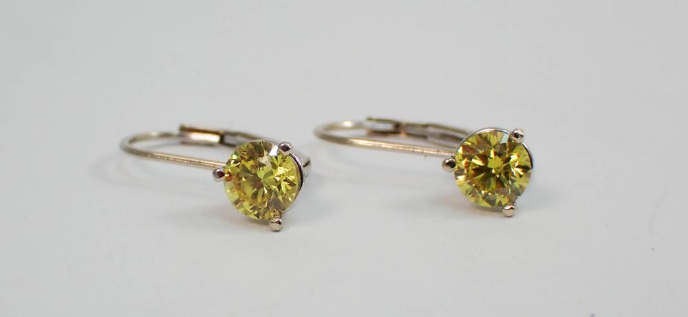 PAIR OF FANCY YELLOW DIAMOND AND 33f2bf