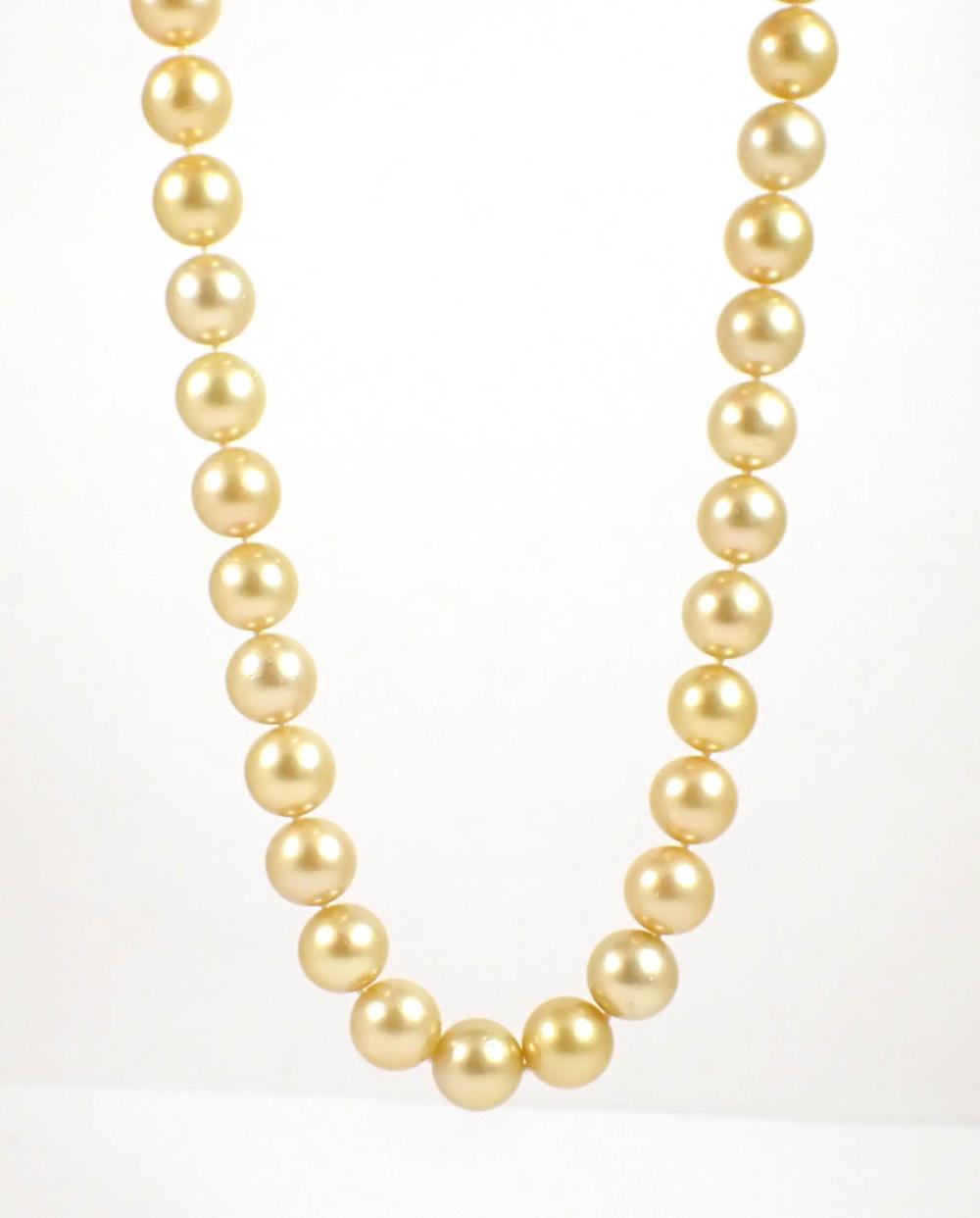 GOLDEN SOUTH SEA PEARL AND FOURTEEN