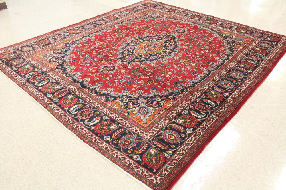 HAND KNOTTED PERSIAN MASHAD CARPET  33f381