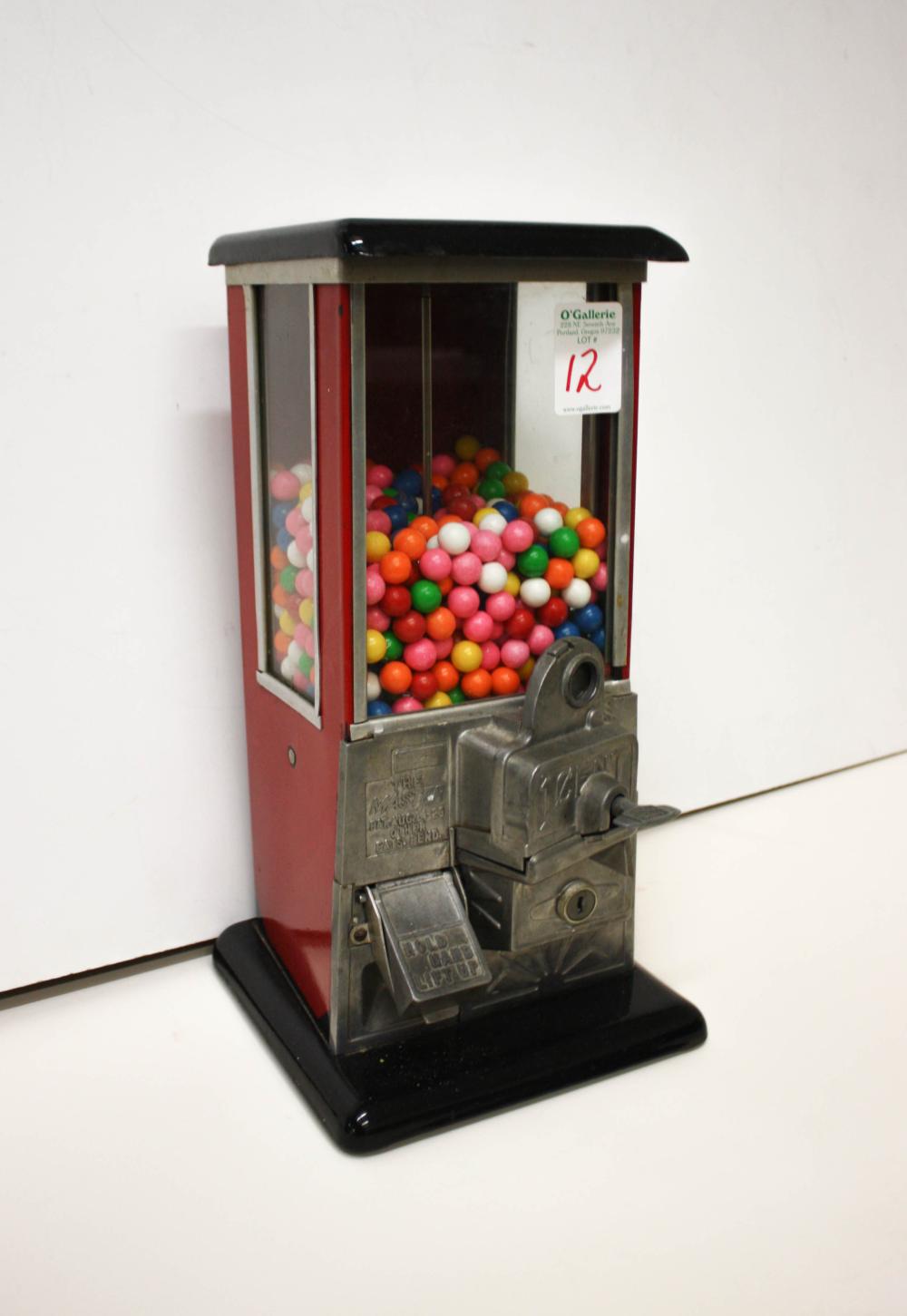 VINTAGE PENNY GUMBALL MACHINE  33f4c2