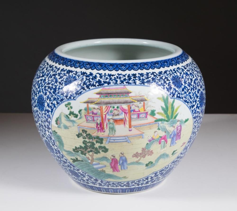 CHINESE PORCELAIN FLOOR JARDINIERE,