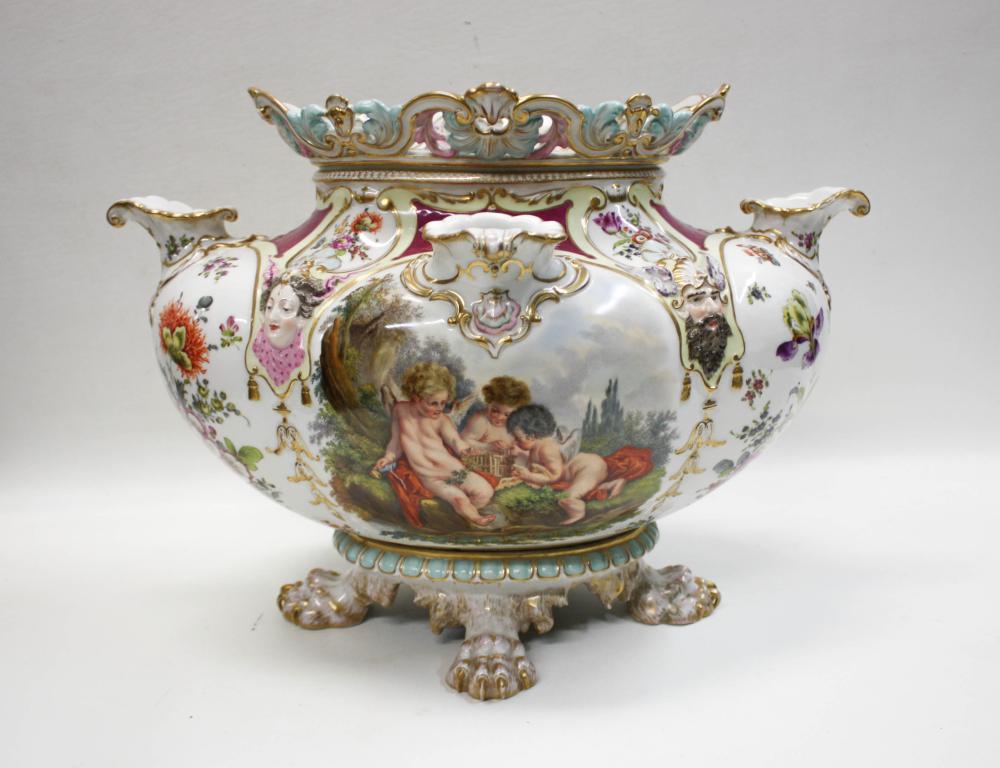 GERMAN PORCELAIN CENTERPIECE VESSEL  33f5a7