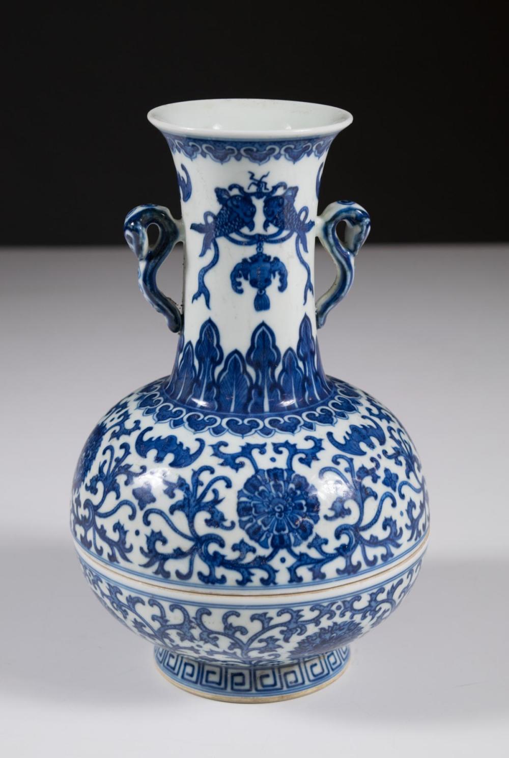 CHINESE BLUE AND WHITE PORCELAIN