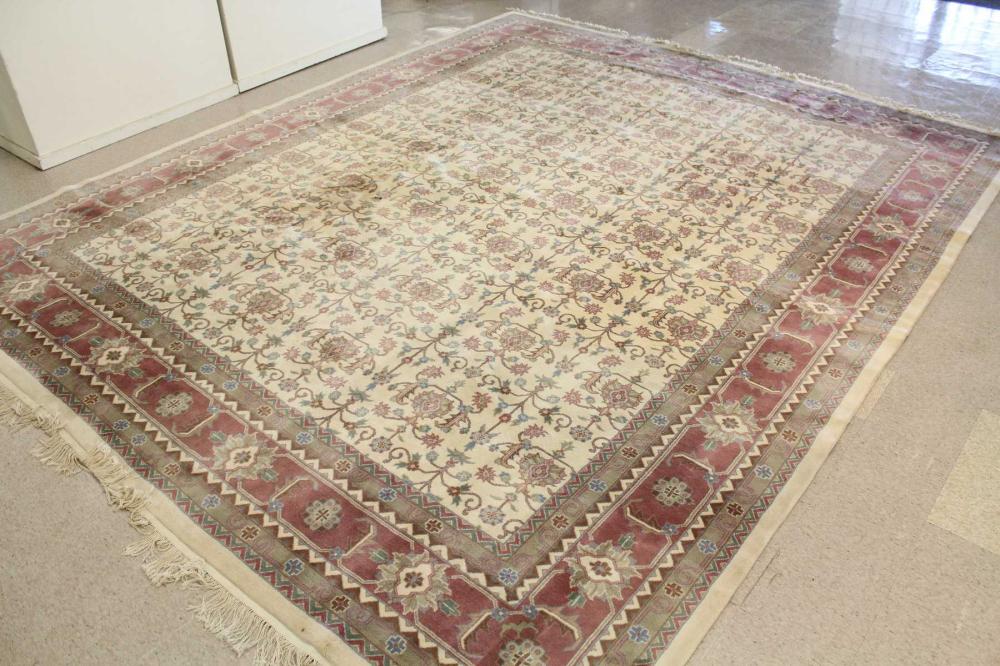 A CONTEMPORARY HAND KNOTTED ORIENTAL 33f6fd