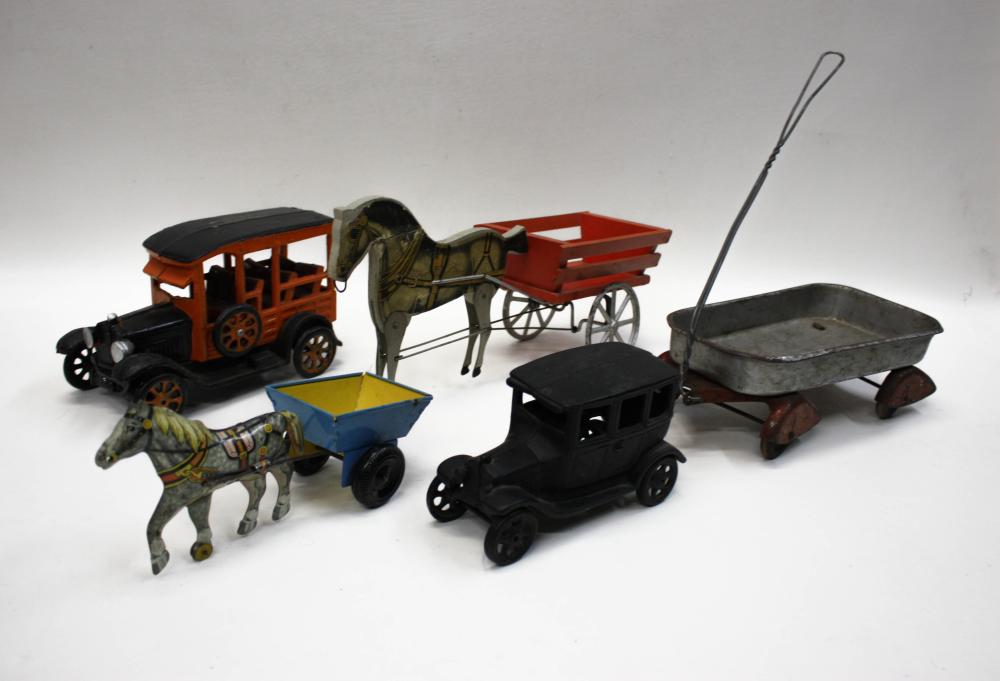 FIVE VINTAGE TOYS INCLUDING IRON 33f747