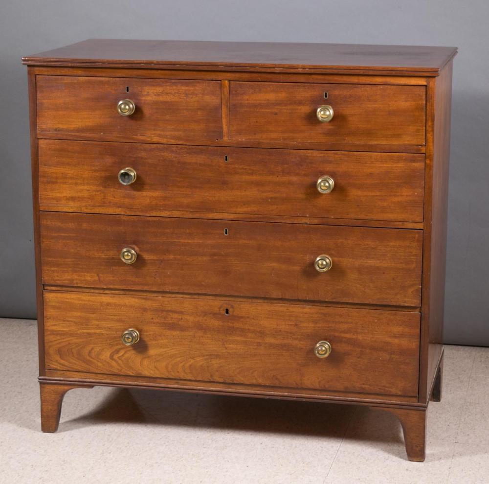 GEORGE III MAHOGANY CHEST OF DRAWERS,