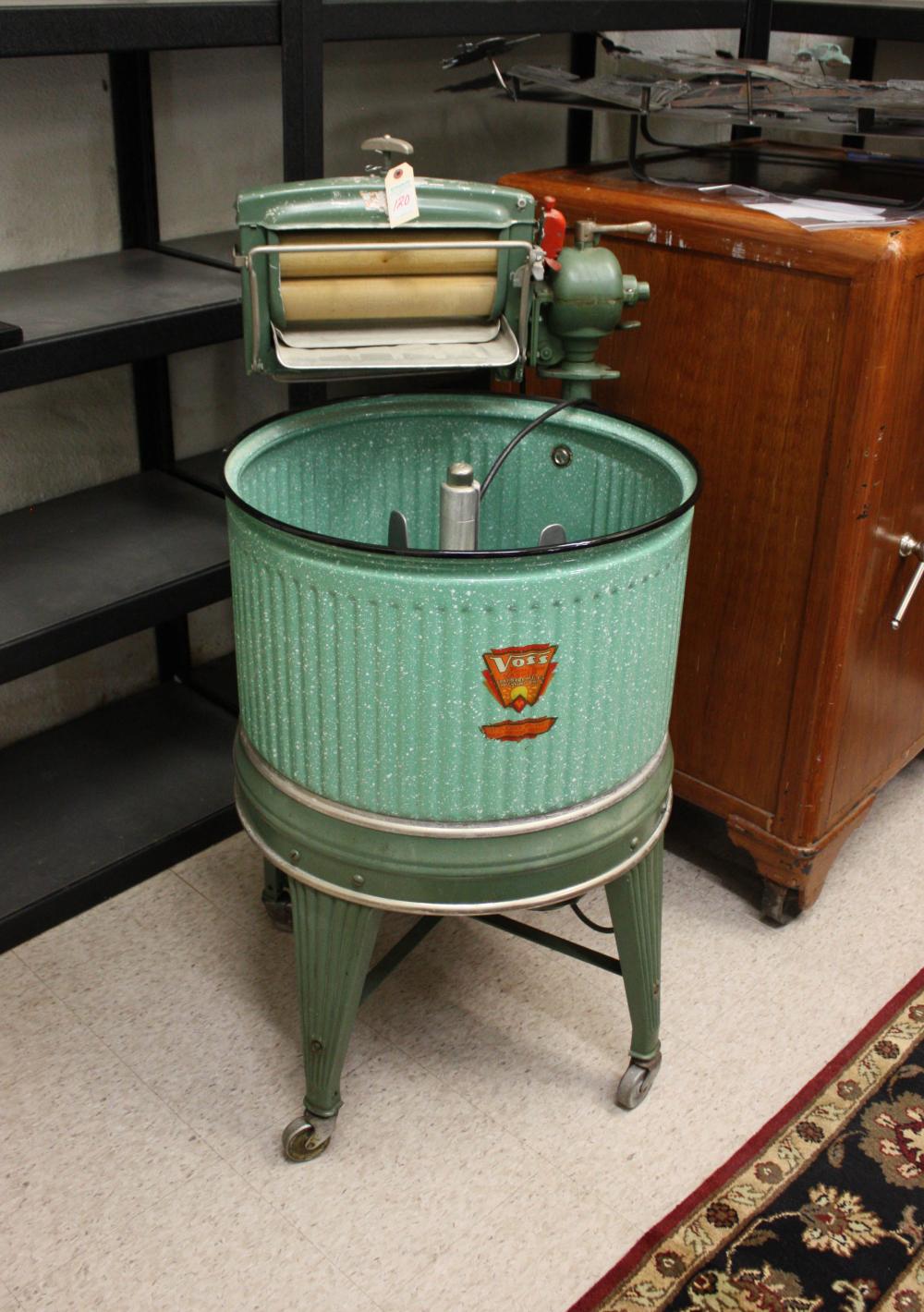 VINTAGE ELECTRIC WRINGER WASHING