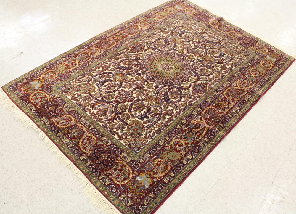 HAND KNOTTED ORIENTAL AREA RUGHAND