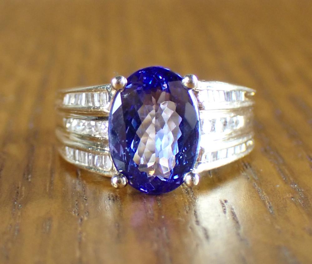 TANZANITE DIAMOND AND FOURTEEN 33f9d6