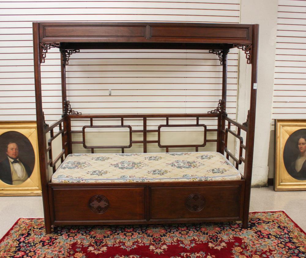 CHINESE ROSEWOOD CANOPY BEDCHINESE