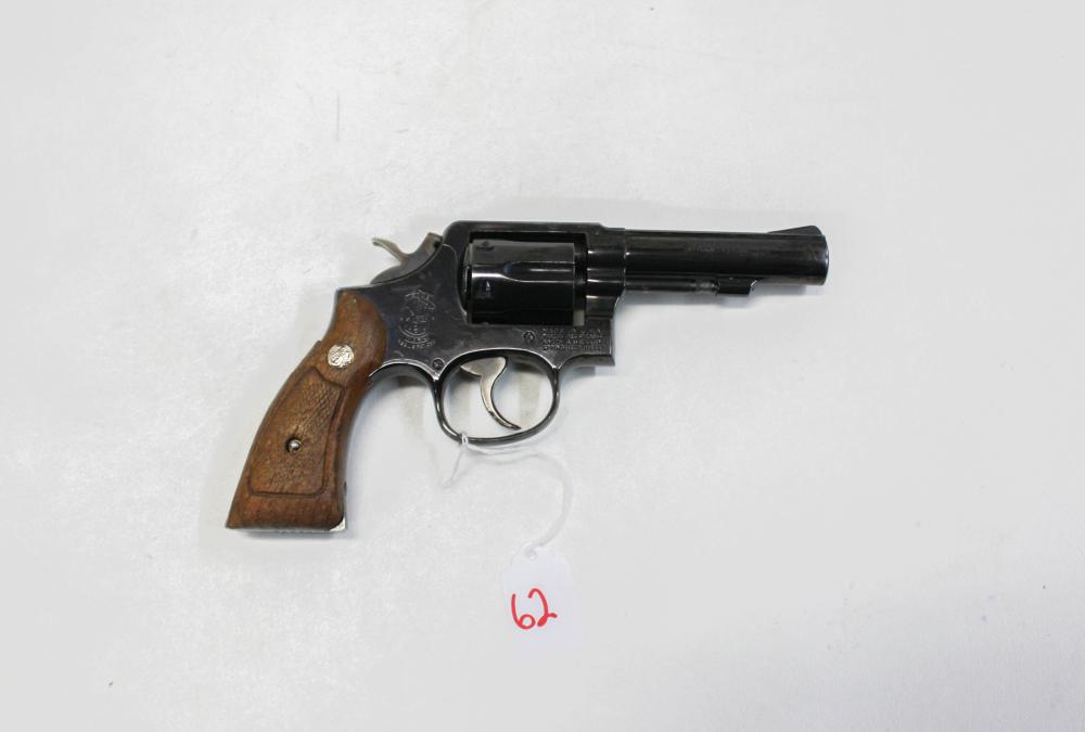 SMITH AND WESSON MODEL 10 DOUBLE