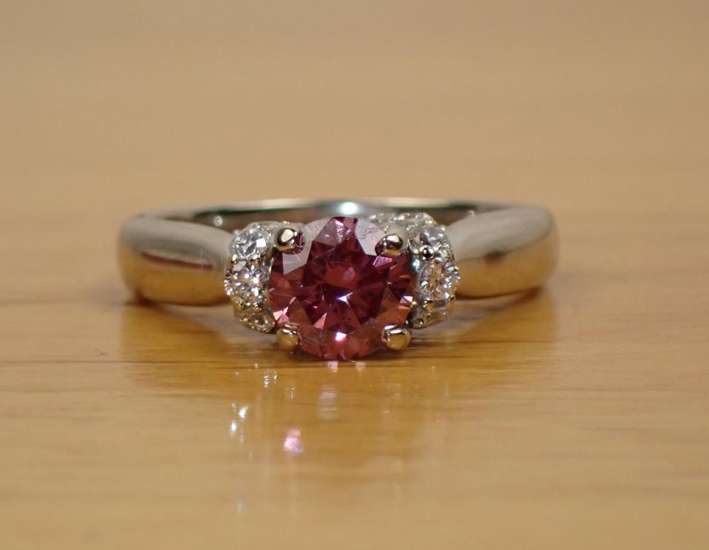 PINK DIAMOND AND EIGHTEEN KARAT 33fa83