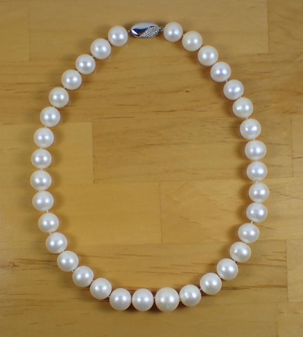 PRINCESS LENGTH PEARL NECKLACE  33fb3b