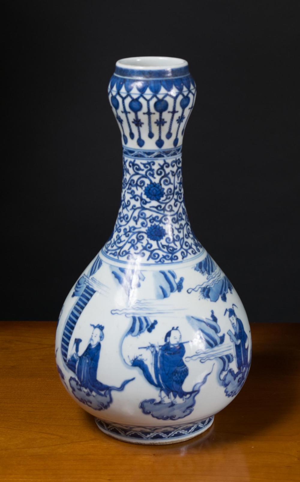 CHINESE BLUE AND WHITE PORCELAIN 33fb9f