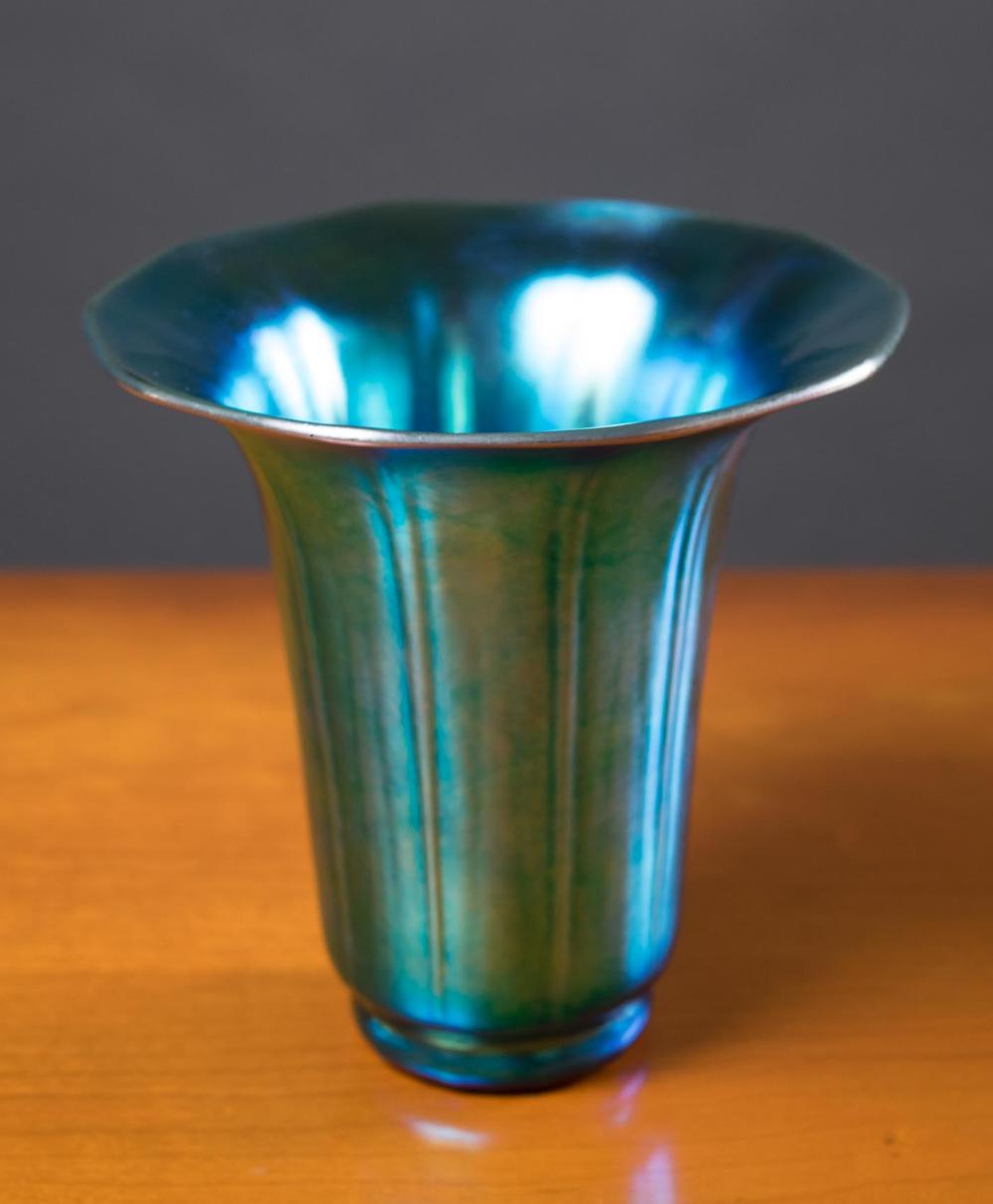 STEUBEN IRIDESCENT BLUE ART GLASS 33fbbc