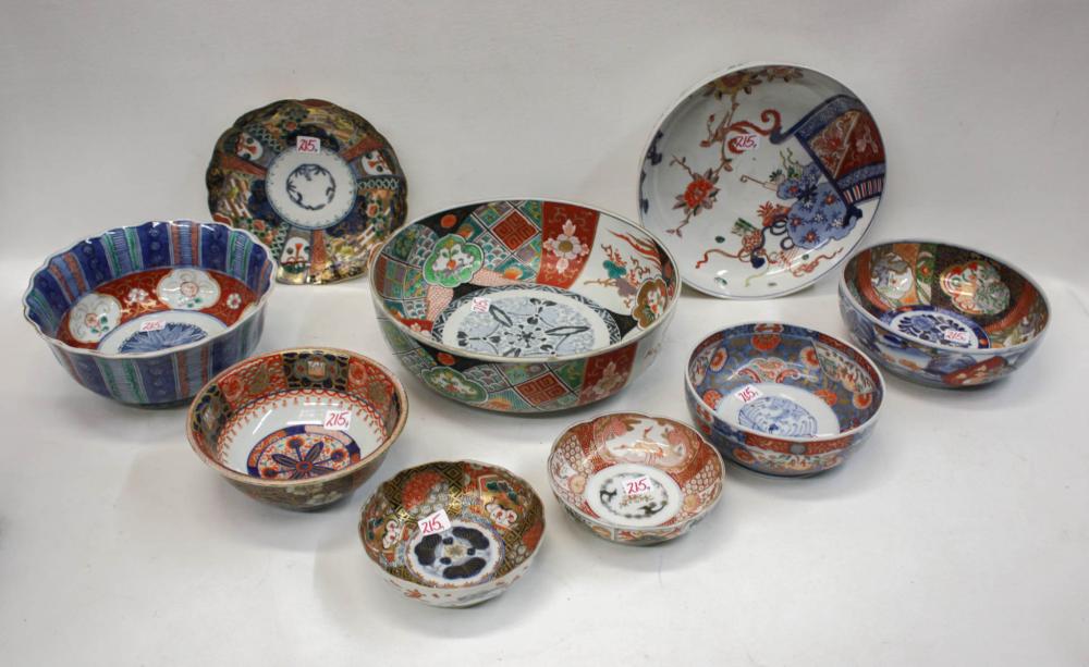 NINE JAPANESE IMARI PORCELAIN BOWLSNINE