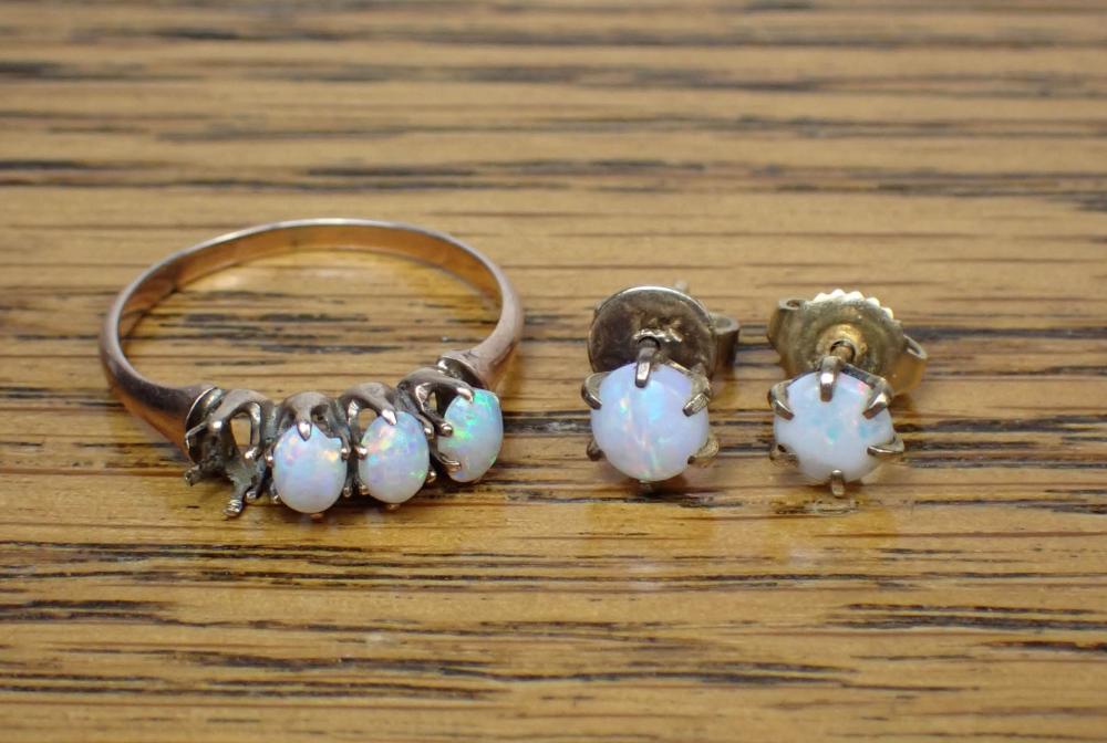OPAL AND YELLOW GOLD RING AND EAR