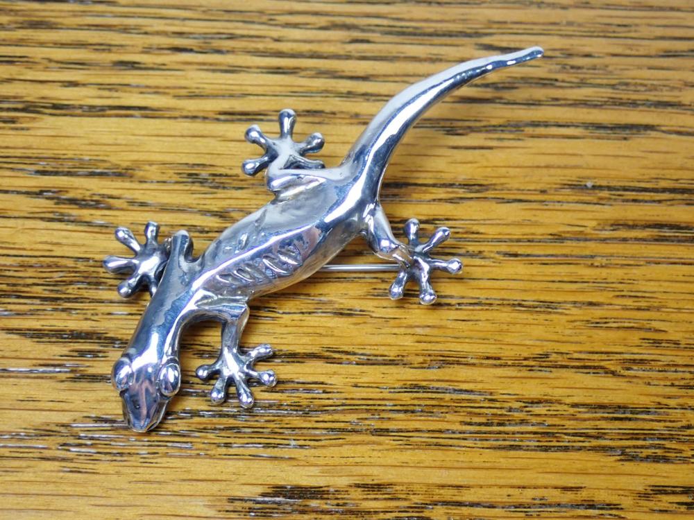 CLIFTON NICHOLSON STERLING SILVER GECKO