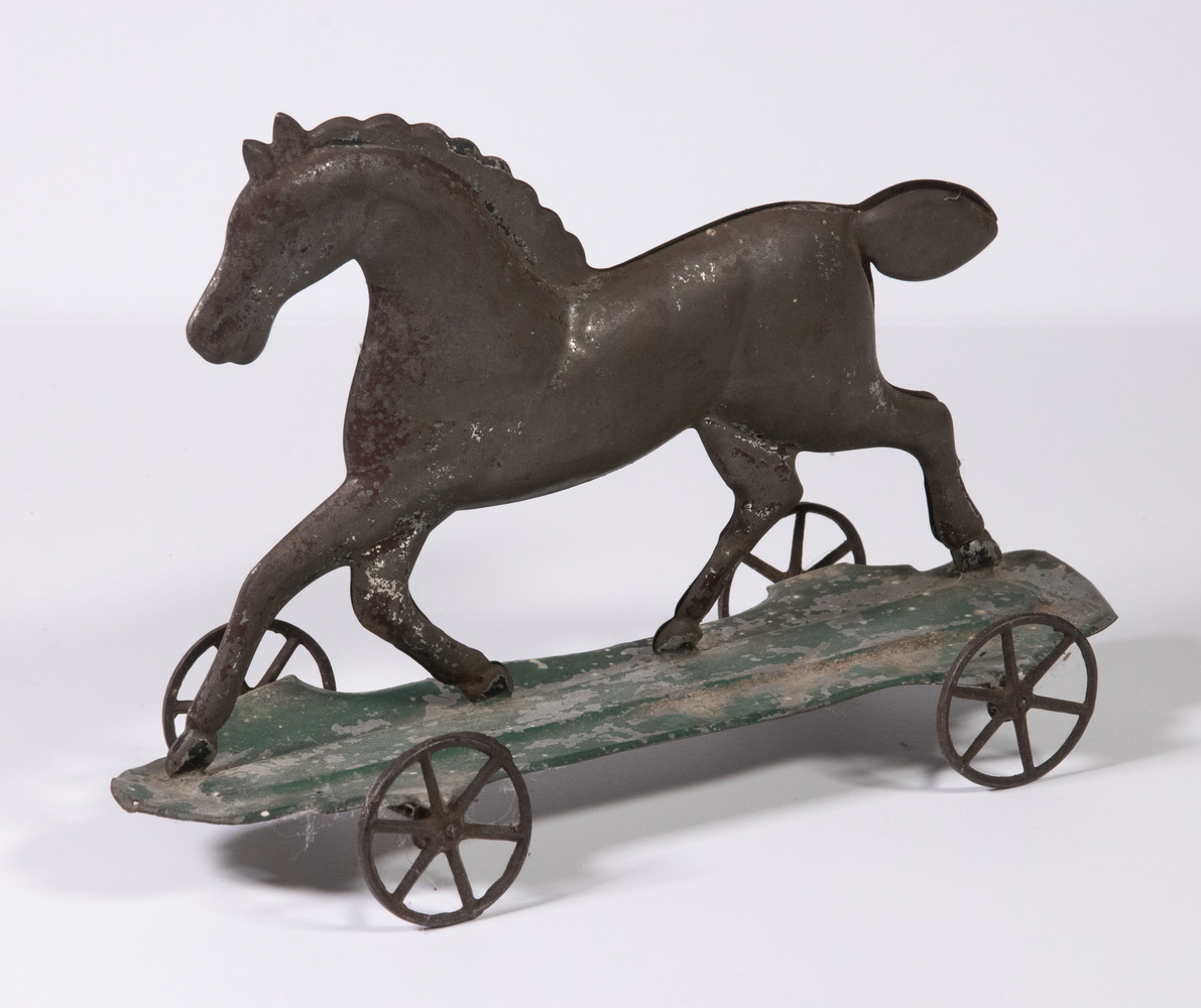 TIN TROTTING HORSE PULL TOY Late 33fd65
