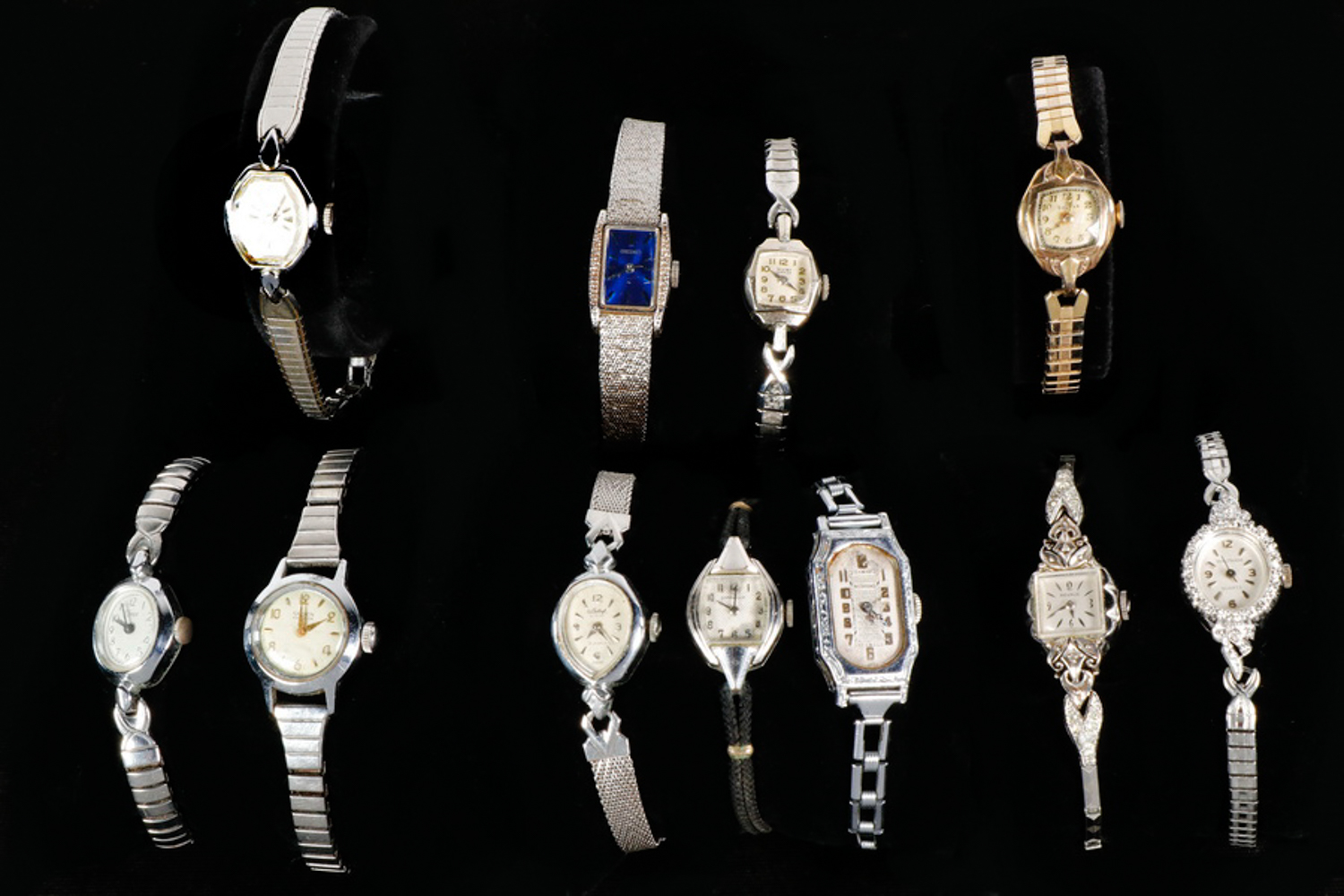 LOT OF (11) LADIES WRISTWATCHES Lot