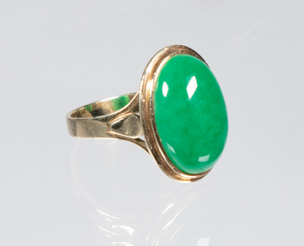 CHINESE JADE RING 14K Yellow Gold