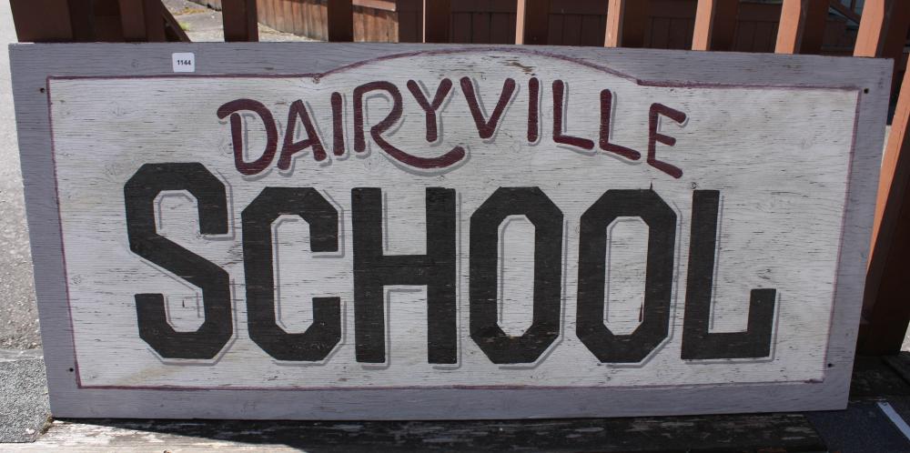 DAIRYVILLE SCHOOLHOUSE SIGNDAIRYVILLE