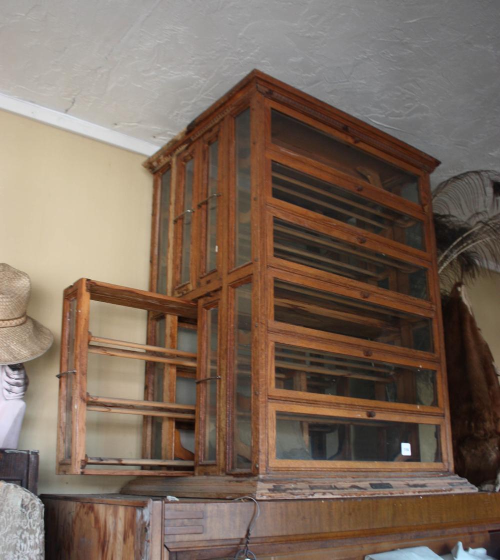 ANTIQUE OAK AND GLASS RIBBON CABINETANTIQUE