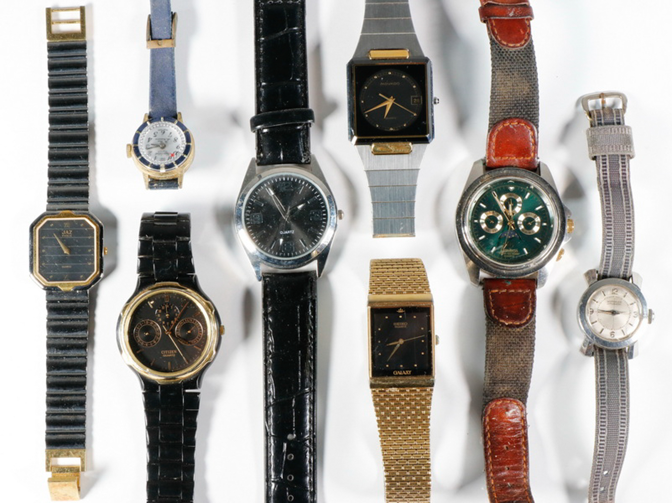 LOT OF 8 MEN AND LADIES WRISTWATCHES 33ff23