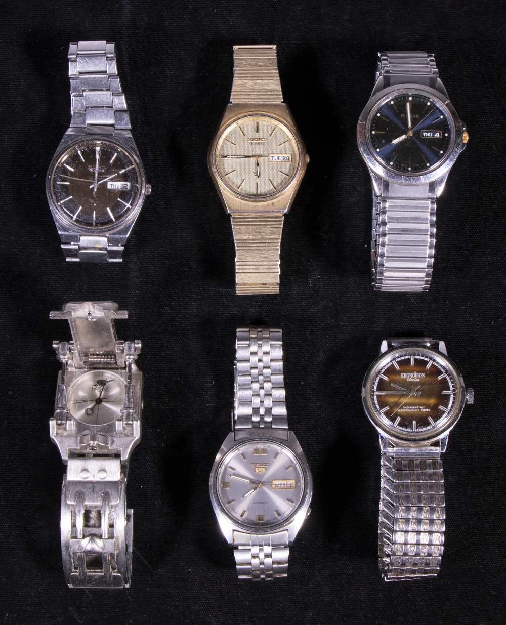 LOT OF (8) MENS WATCHES Mens sport