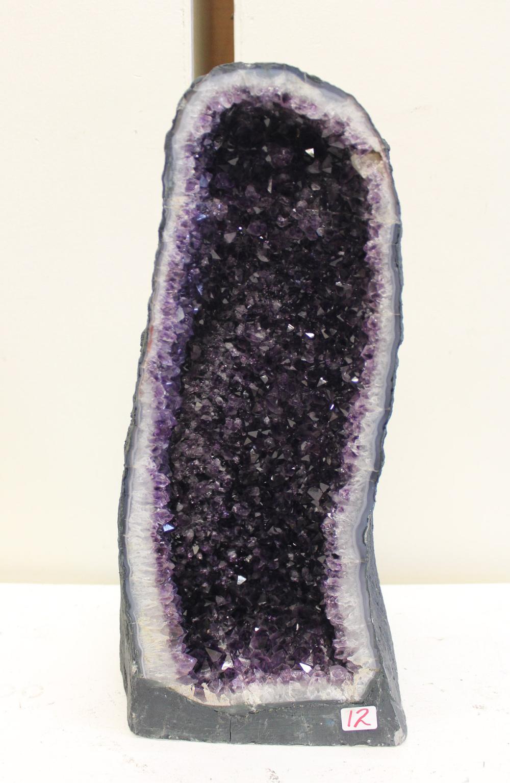 AMETHYST QUARTZ CAVE GEODEAMETHYST