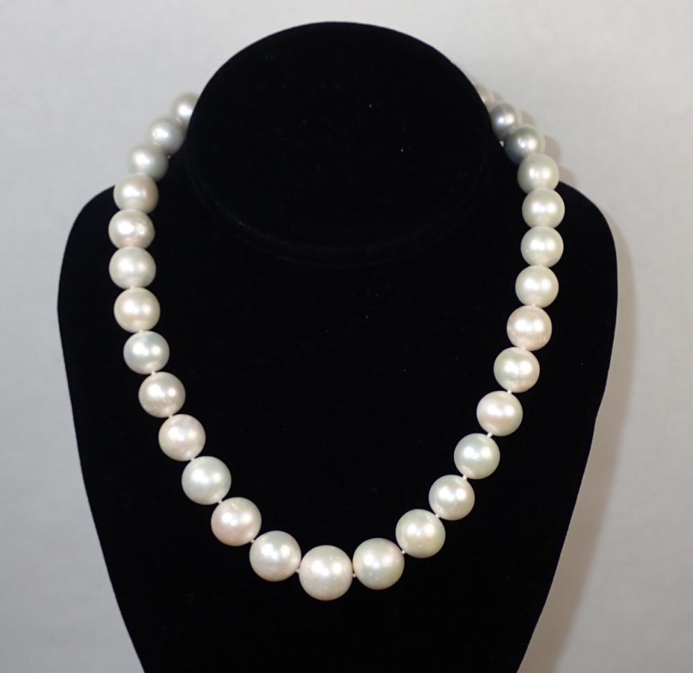 SOUTH SEA PEARL AND EIGHTEEN KARAT