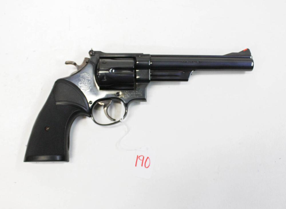 SMITH AND WESSON MODEL 29 2 DOUBLE 340012