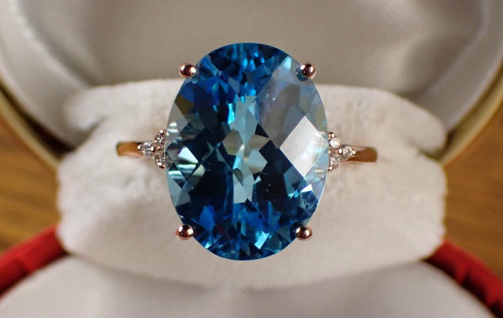 BLUE TOPAZ, DIAMOND AND GOLD RINGBLUE