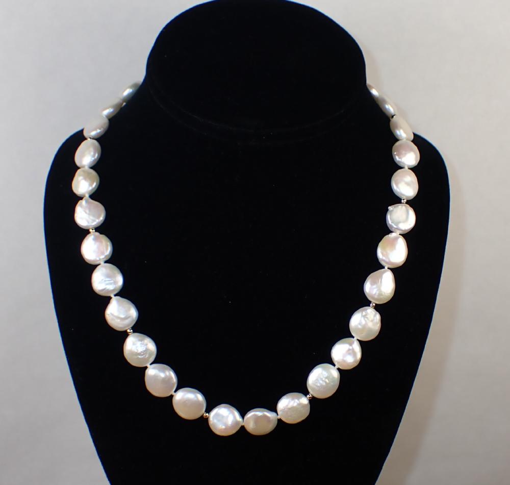 PEARL AND FOURTEEN KARAT GOLD NECKLACEPEARL 340034
