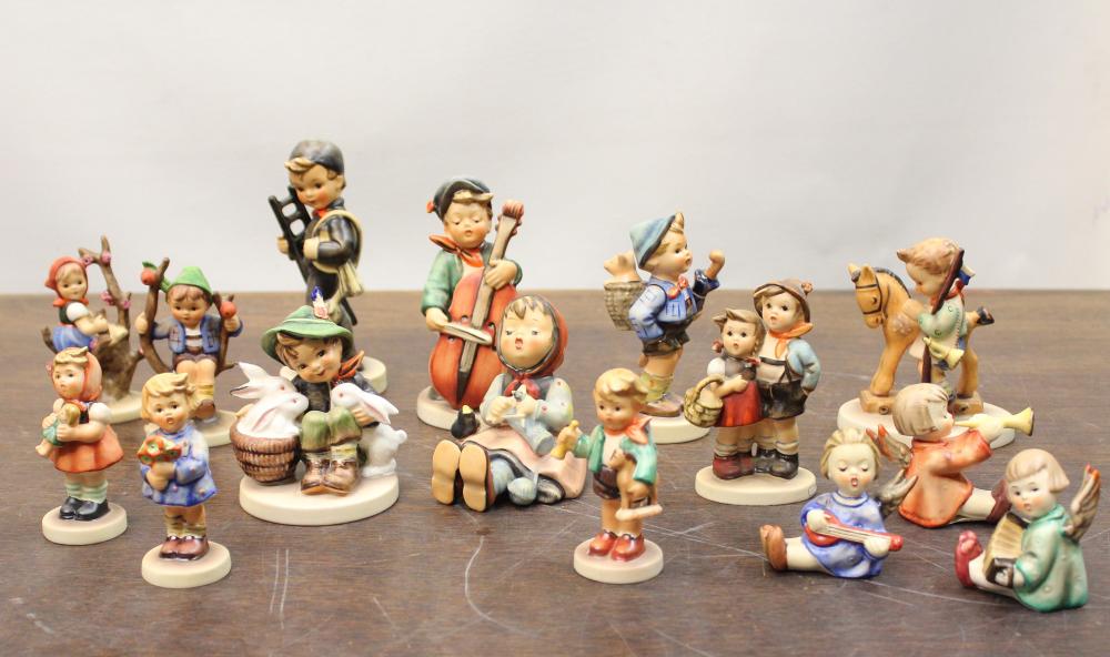 COLLECTION OF FIFTEEN HUMMEL FIGURINESCOLLECTION 340053