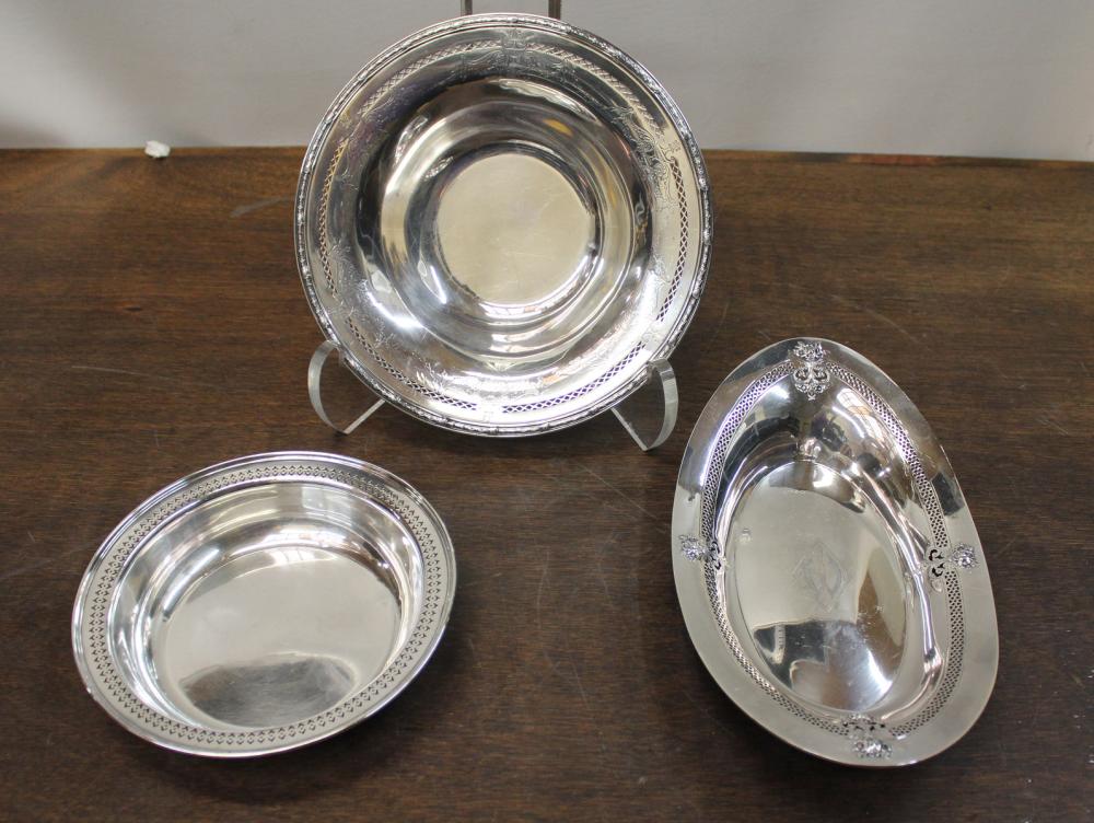 THREE STERLING SILVER HOLLOWWARE 34025f