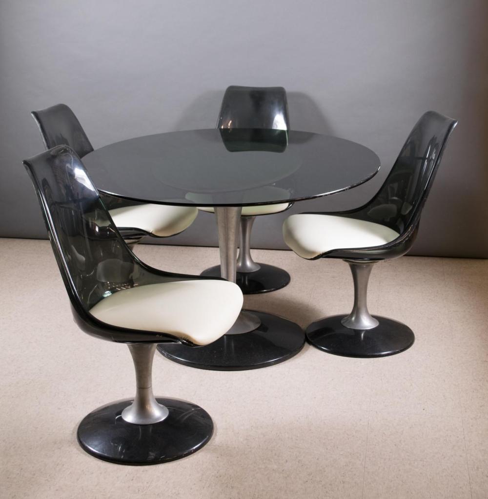 MID CENTURY MODERN DINING TABLE AND