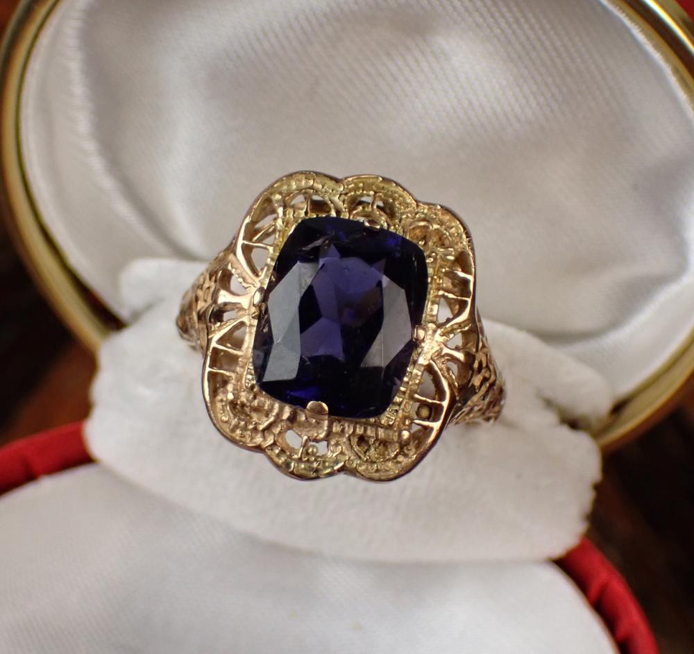 IOLITE AND FOURTEEN KARAT GOLD RINGIOLITE