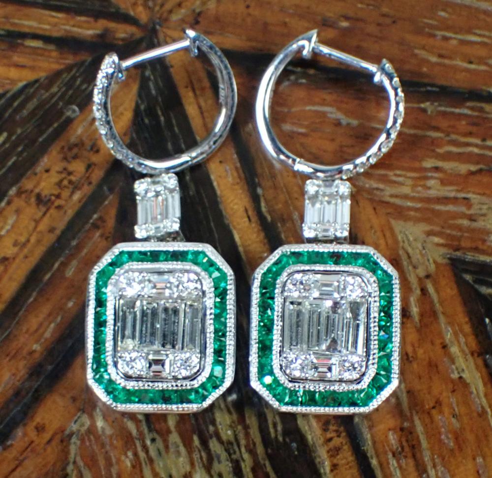 PAIR OF DIAMOND AND EMERALD DANGLE 340358