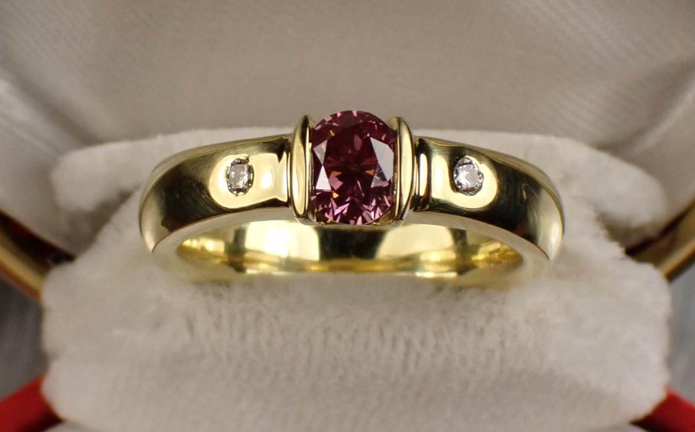 PURPLISH PINK DIAMOND AND EIGHTEEN 340560