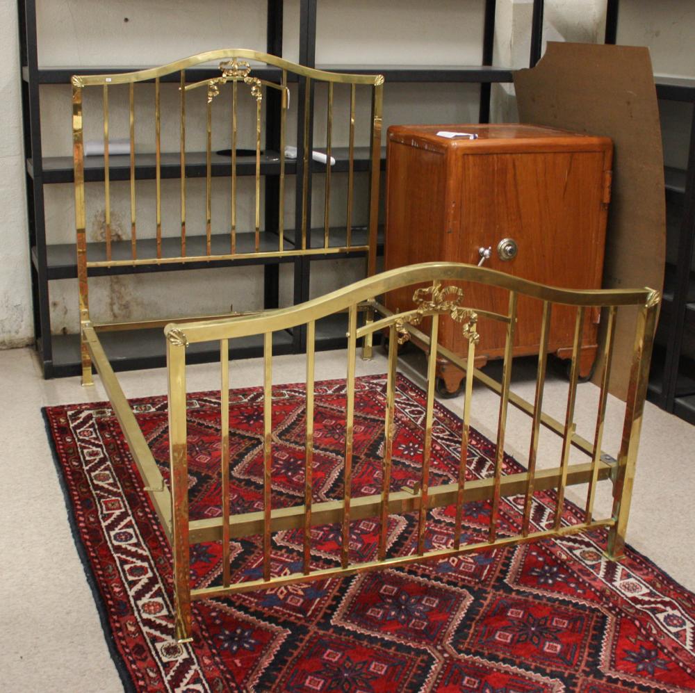 BRASS BED WITH RAILSBRASS BED WITH RAILS,